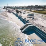 Ao todo, mais de 15 mil blocos irão compor o paredão de proteção do calçadão, da ciclovia e da via de tráfego. Foto Aérea: Jonathan Lins/Secom Maceió