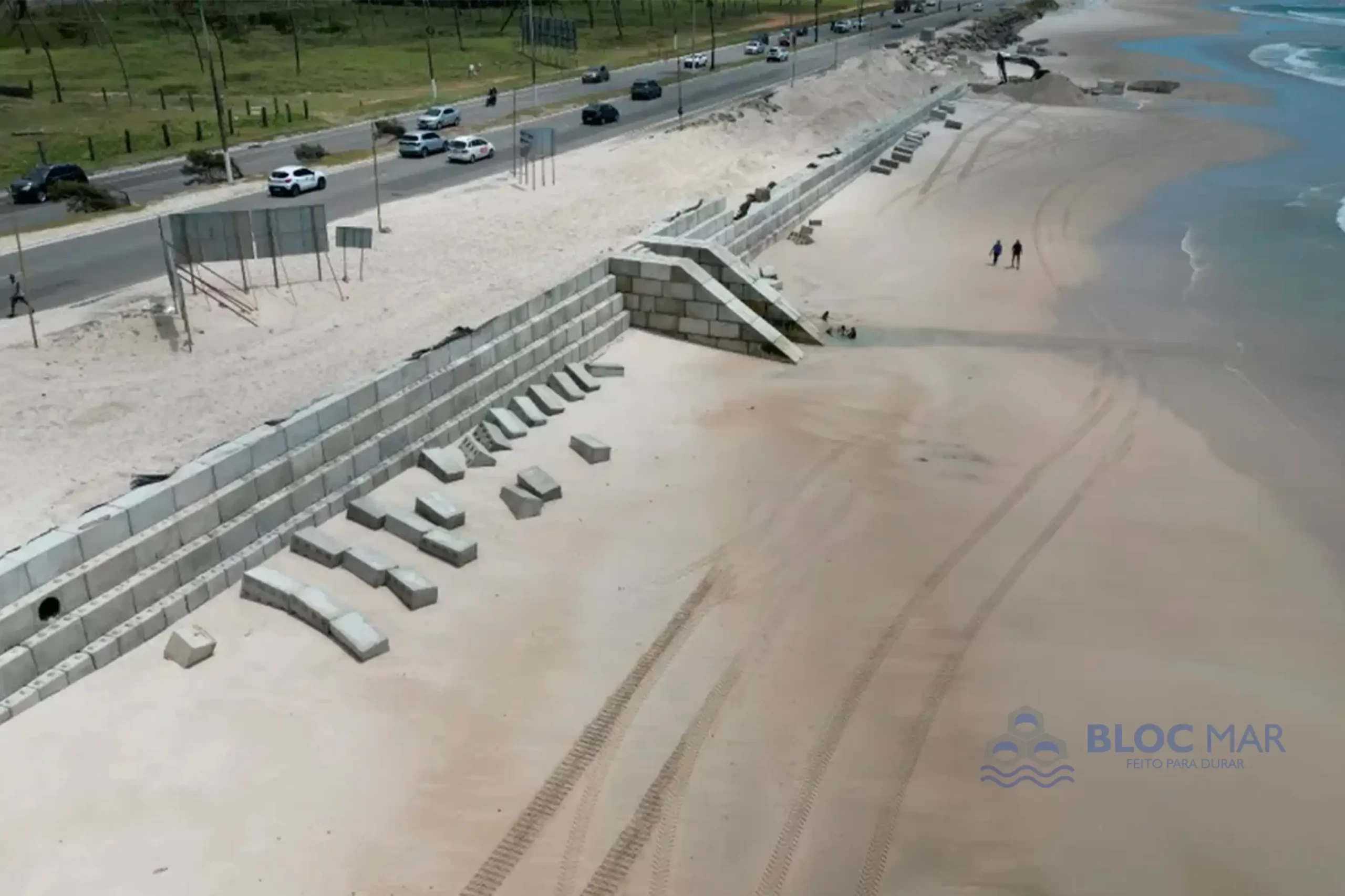 Obra de contenção na orla de Maceió — Foto: Secom