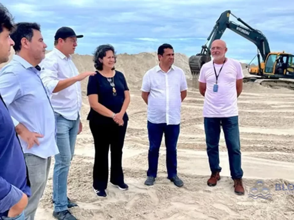 Obras de contenção marítima na orla de Maceió - Foto: Seminfra